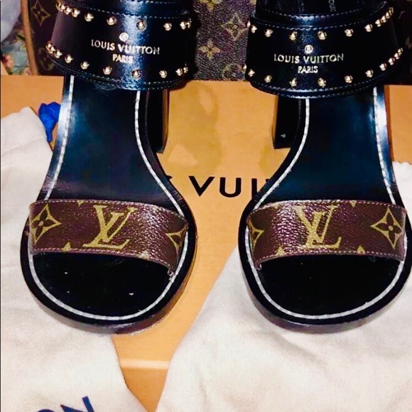 2018 Louis Vuitton 3in. Nomad collection Sandals! - Picture 2 of 6